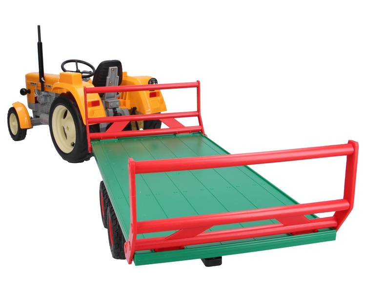 Traktor zabawkowy Ursus C-360 żółty + przyczepa do wywozu balotów Bruder