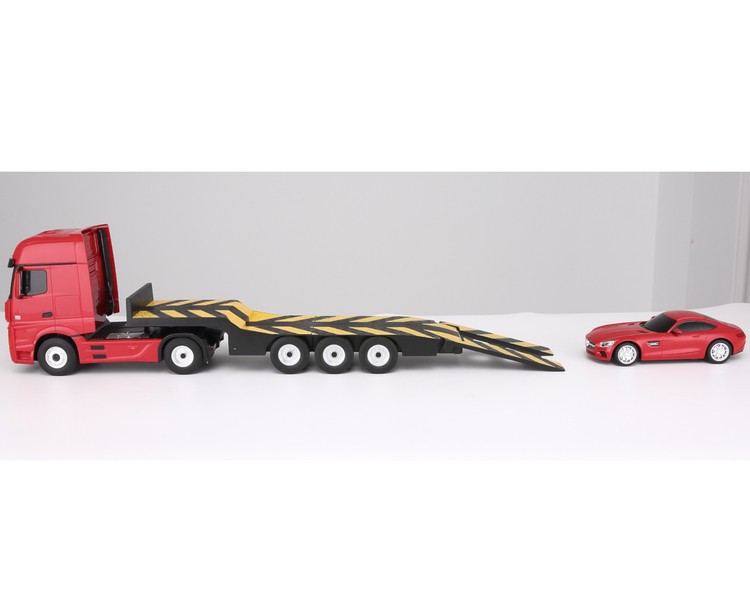 Zdalnie sterowana laweta Mercedes-Benz Actros z samochodem Mercedes 1:24