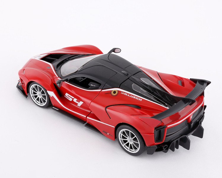 Zdalnie sterowany samochód Ferrari FXXK model do złożenia RASTAR 96900 R/C 1:18