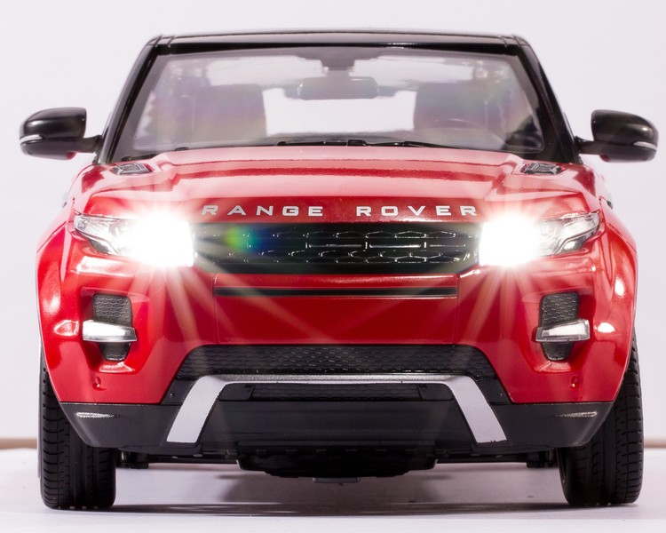 Zdalnie sterowany samochód  Range Rover Evoque RASTAR 47900-8 RC 1:14 z kierownicą sterującą