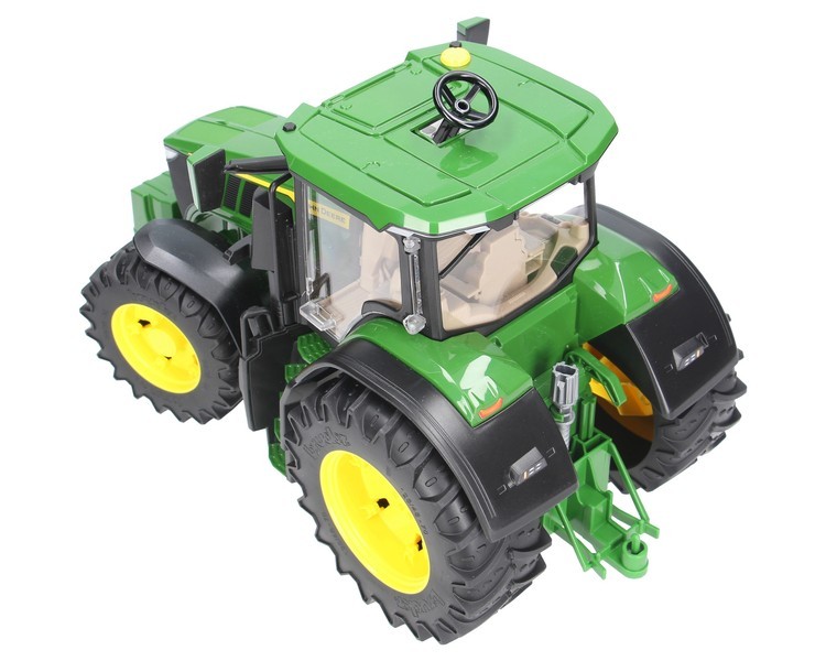 Zestaw Bruder 03150 traktor John Deere + przyczepa 02010 + figurka 60007