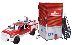 Bruder 02544+62702 Dodge RAM 2500 wóz strażacki remiza strażacka z figurką strażaka i wyposażeniem
