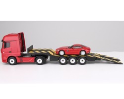 Zdalnie sterowana laweta Mercedes-Benz Actros z samochodem Mercedes 1:24