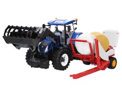 Zestaw traktor New Holland 03121 z owijarka do siana 02122